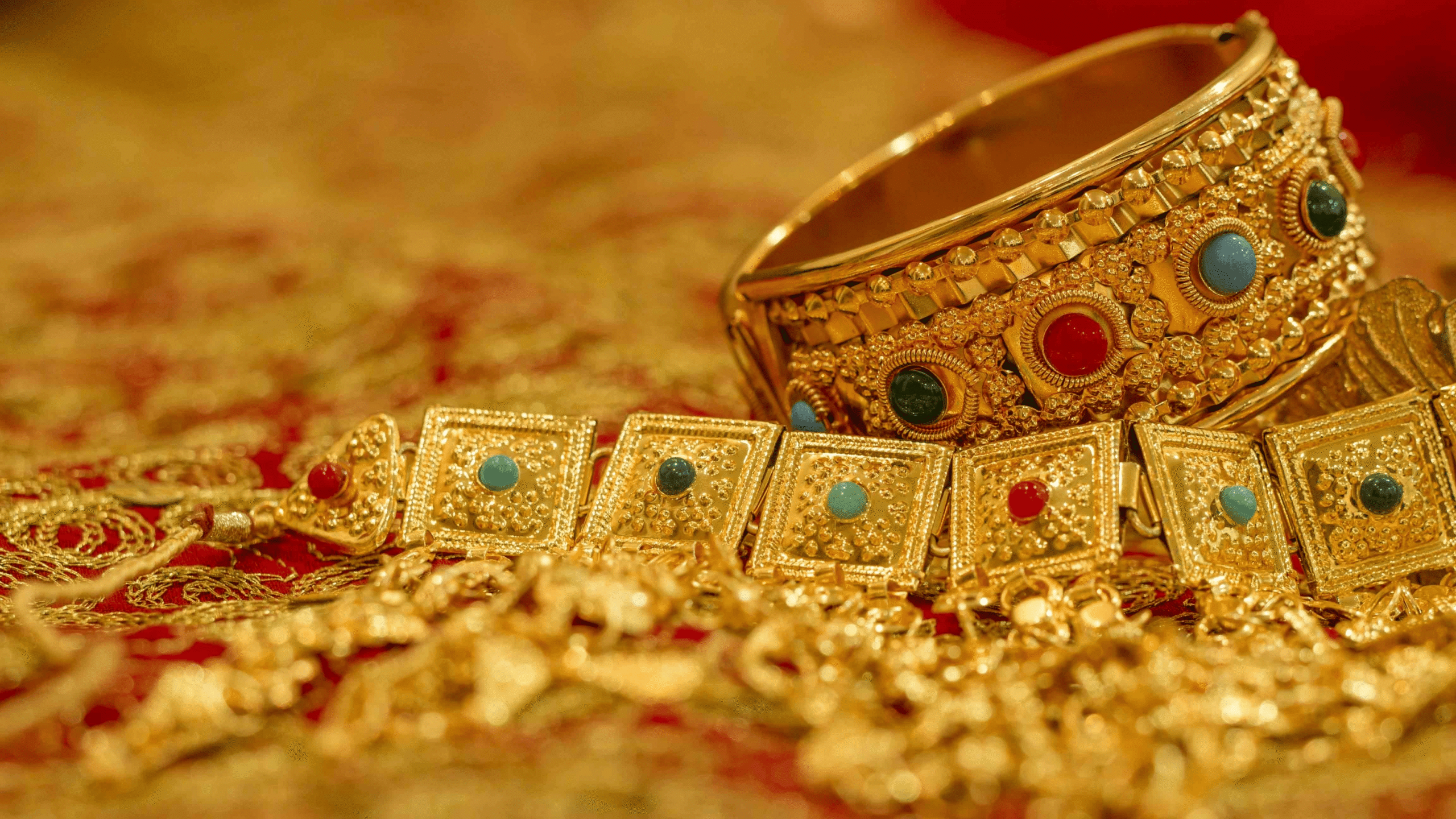 "Gold ornaments displayed with today’s gold rate update"